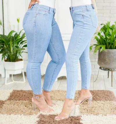Jeans para dama Cozzi BJ-5249NL color celeste