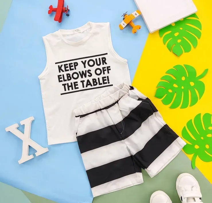 Conjunto para niño color blanco y negro