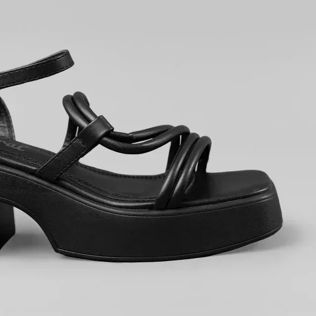 Sandalias CORAL Vega black Pu