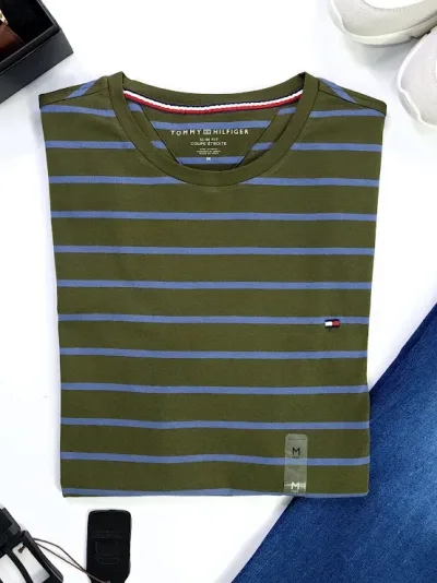 Camiseta Tommy Hilfiger para caballero a rayas.