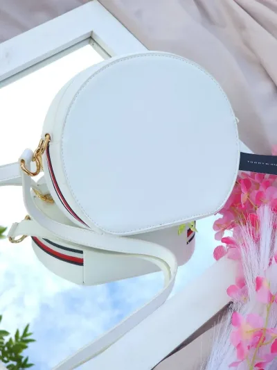Bolso Tommy Hilfiger para dama color blanco