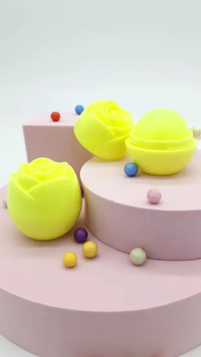 Bálsamo labial para dama aroma a rosas