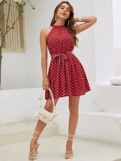 Vestido para dama color rojo con puntos blancos