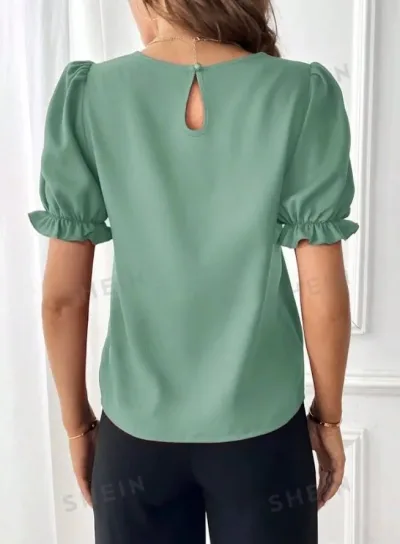 Blusa para dama color verde claro con detalle en las mangas