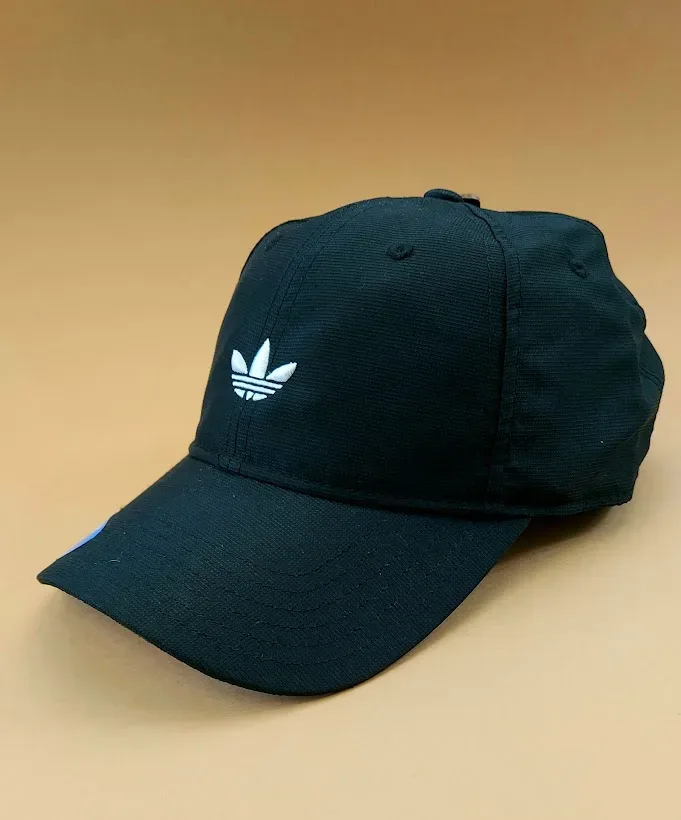 Gorra Adidas para caballero color negro con blanco