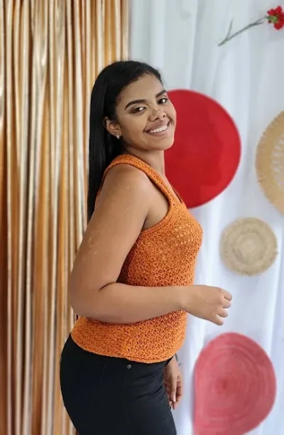 Blusa American Aerie color verde anaranjado