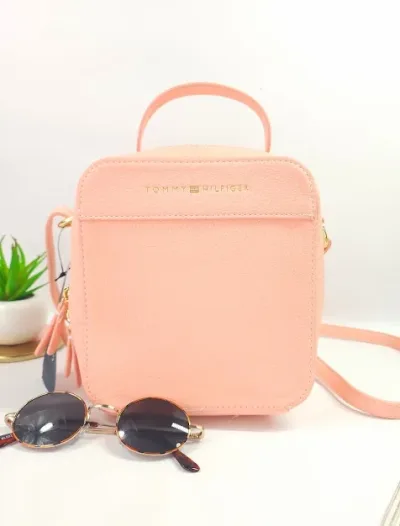 Bolso Tommy Hilfiger para dama color coral