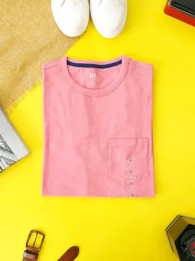 Camiseta GAP para caballero color rosa