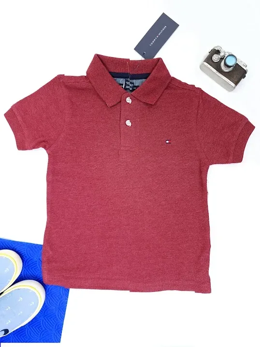 Camiseta Tommy Hilfiger para niño color vino