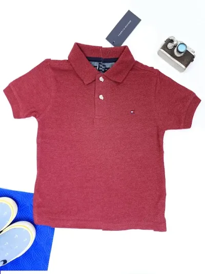Camiseta Tommy Hilfiger para niño color vino