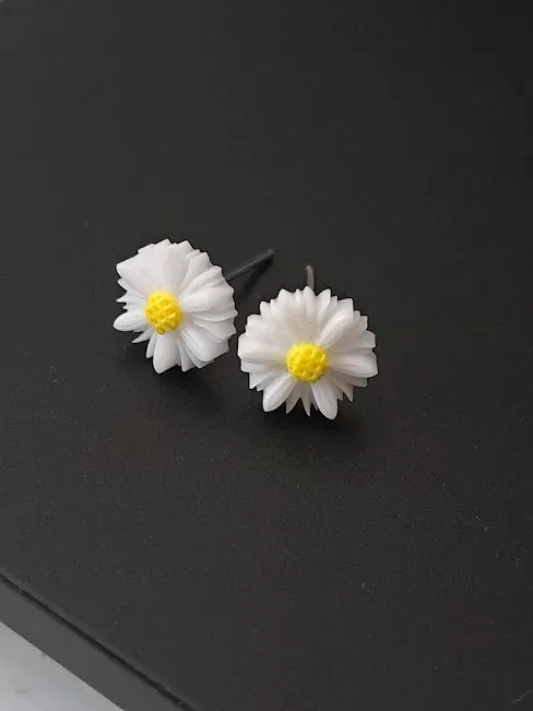 Par de aretes para dama diseño de flor