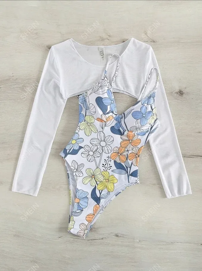 Vestido de baño con diseño floral para dama