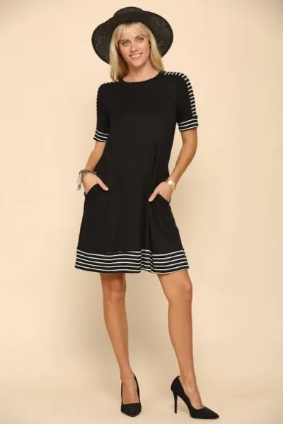Vestido para dama color negro con diseños de rayas