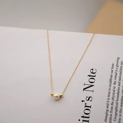 Collar de acero de Titanio para dama color dorado