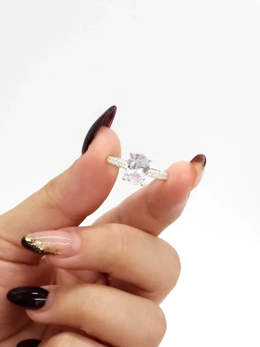 Anillo de plata 925 para dama diseño diamante