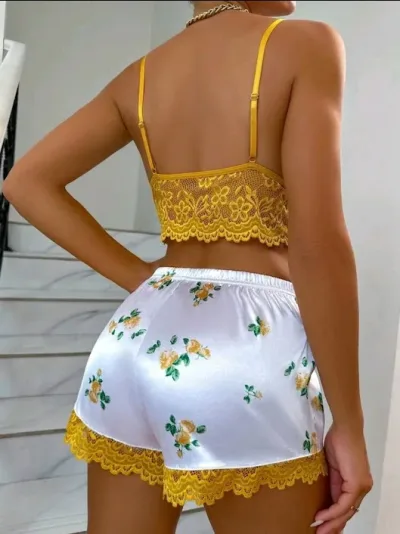 Pijama para dama diseño floral