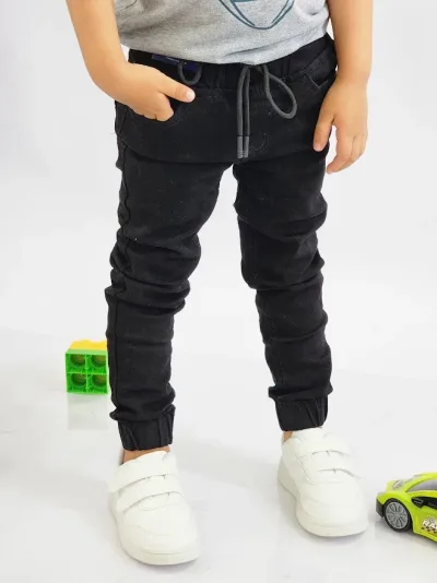 Jogger Cambridge Polo color negro