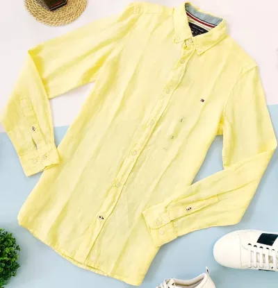 Camisa Tommy Hilfiger para caballero color amarillo