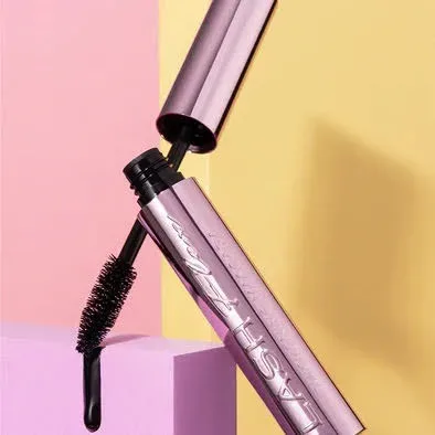 Mascara de pestañas Beauty Creation para dama EM03