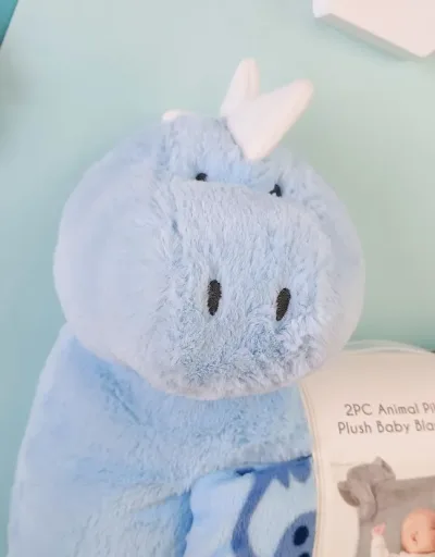 Conjunto de almohada y cobija con diseño de dragón