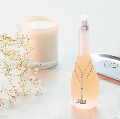 Perfume Glow BY JLO  para dama