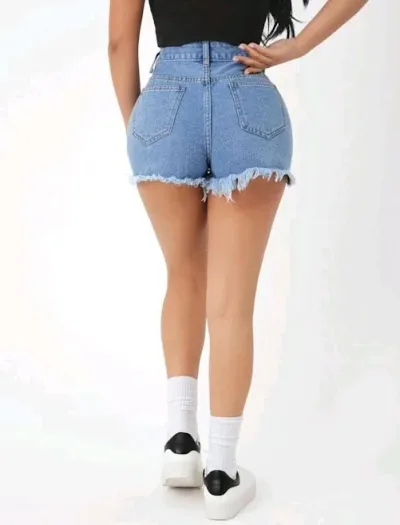 Short de mezclilla para dama color celeste