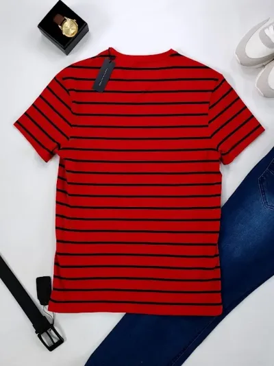 Camiseta Tommy Hilfiger para caballero a rayas.