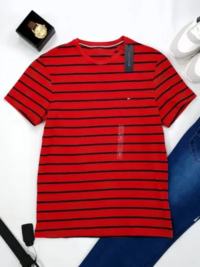 Camiseta Tommy Hilfiger para caballero a rayas.