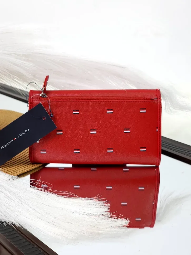 Cartera Tommy Hilfiger para dama color rojo