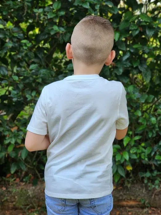 Camiseta Gap para niño color blanco con azul