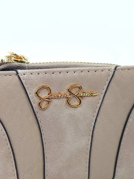 Cartera para dama color nude