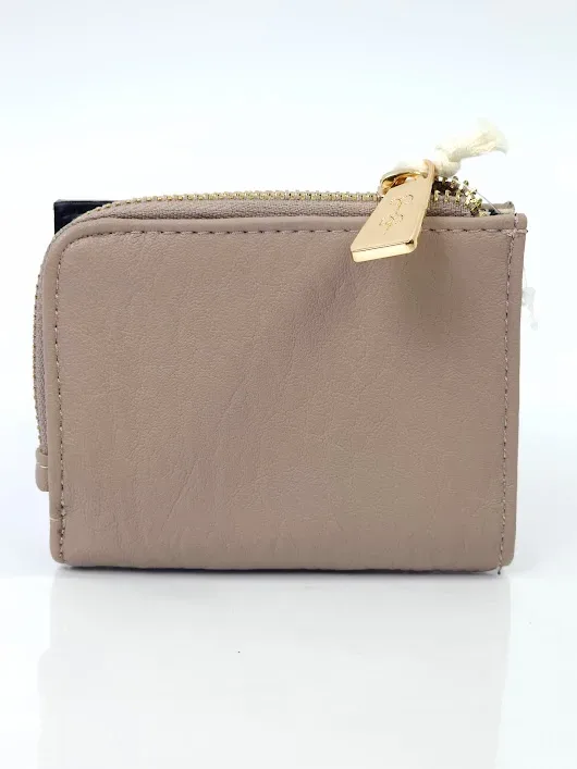 Cartera para dama color nude