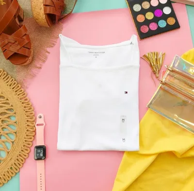 Camiseta Tommy Hilfiger para dama color blanco liso