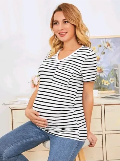 Camiseta premamá diseño a rayas