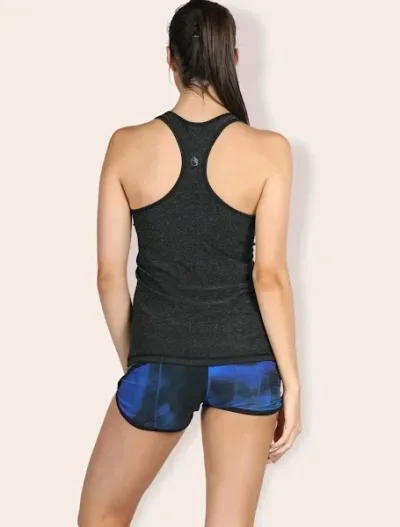 Blusa deportiva para dama color gris oscuro
