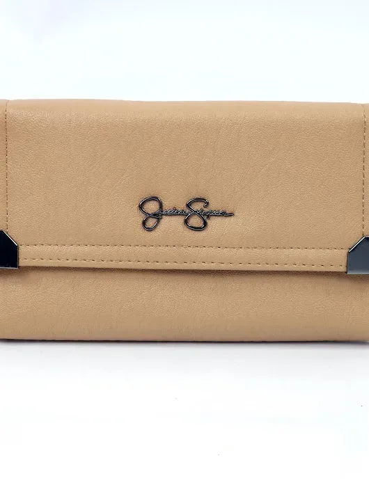 Cartera  para dama  color beige