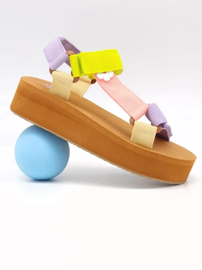 Sandalias Coral Cliff 4 Candy Tex para dama
