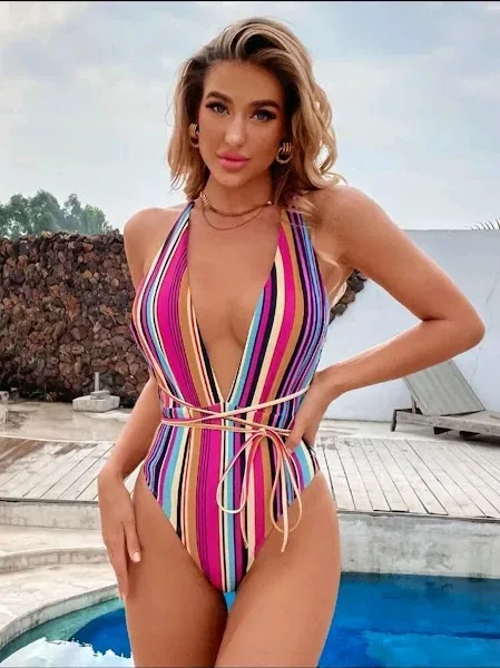 Vestido de baño para dama diseño a rayas