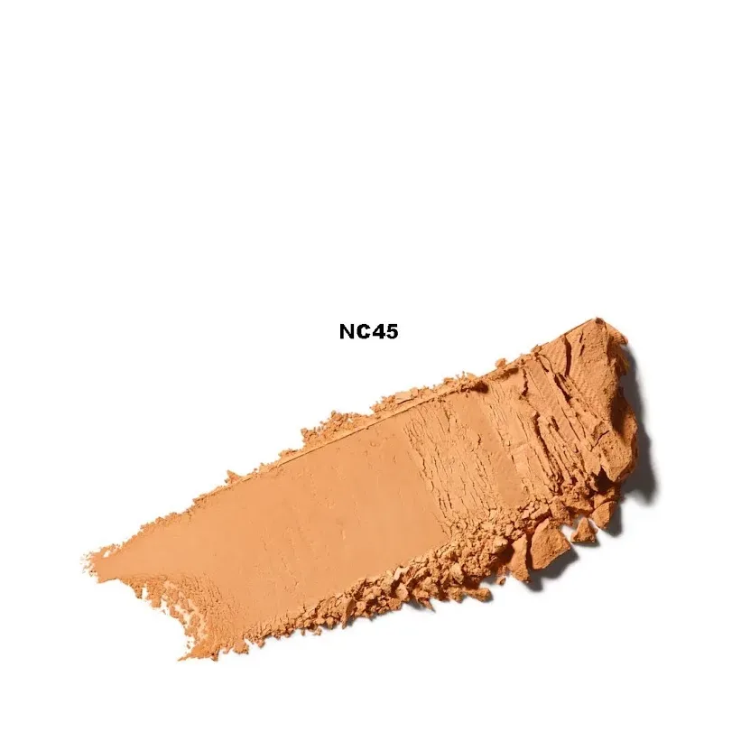 Base de maquillaje MAC en polvo para dama tono NC45