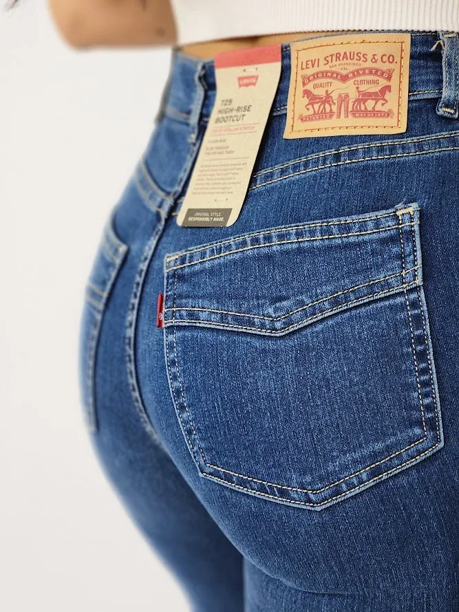 Jeans Levis High-Rise Boocut para Dama 725-0006