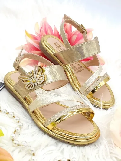 Sandalias para niña color dorado