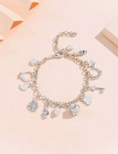 Pulsera para dama color plateado con diamante de imitación
