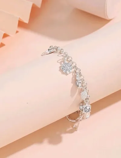 Pulsera para dama color plateado con diamante de imitación