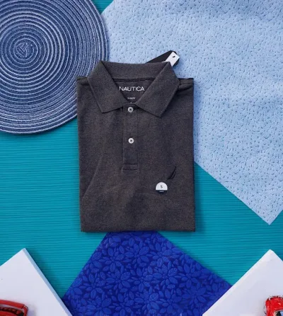 Camiseta Náutica Slim Fit para caballero color gris oscuro