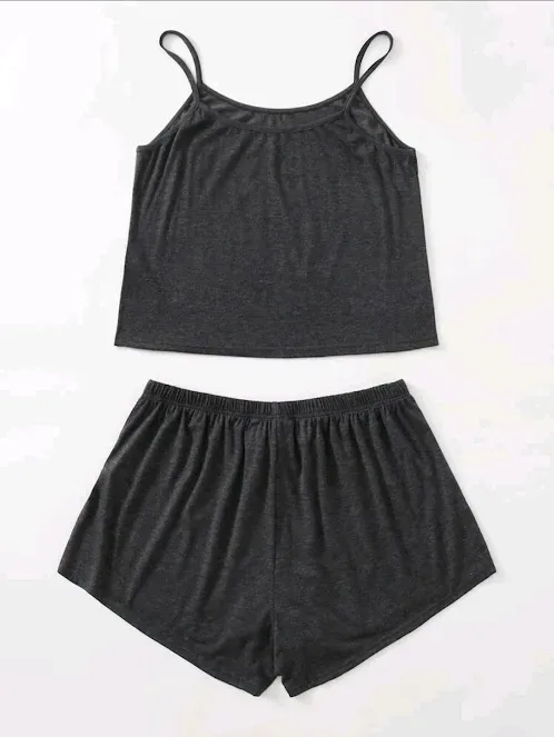 Pijama para dama color negro diseño letras blancas