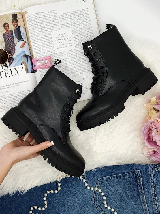 Botas Coral Hailey Black