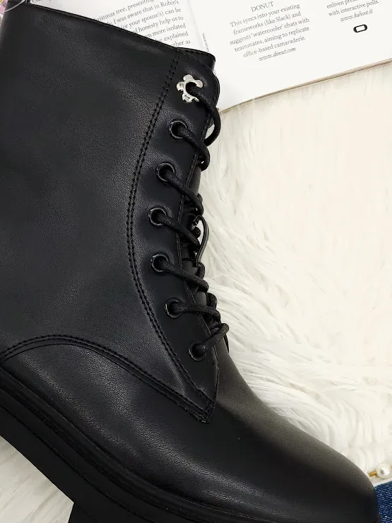 Botas Coral Hailey Black