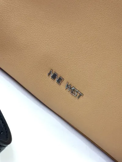 Bolso Nine West para dama color café