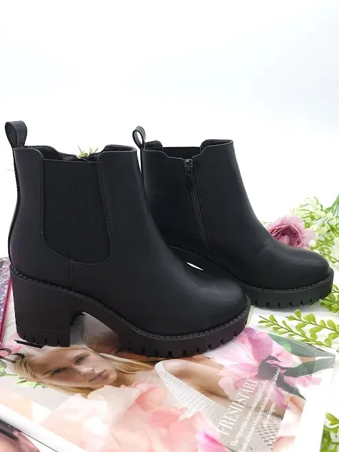 Botines para dama color negro