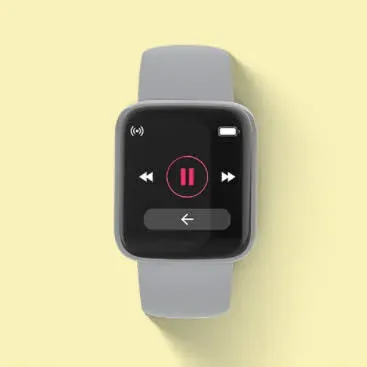 Reloj inteligente color gris.